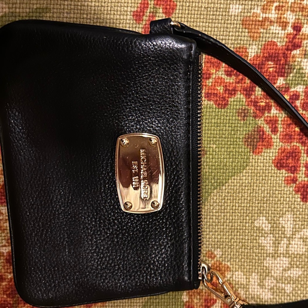 Michael Kors hand wrist wallet